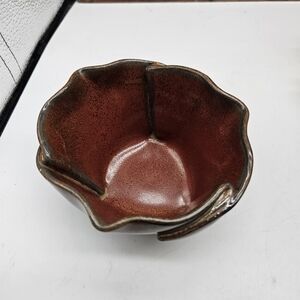 HILBORN Pottery Small Pinch Pleat Bowl